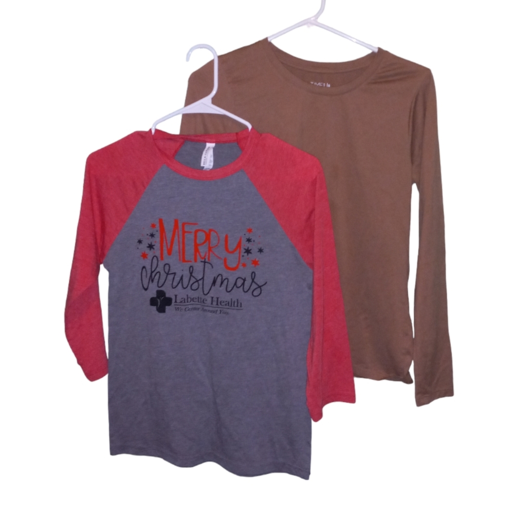2 girls' long sleeve blouses from different brands S CH (4-6) Time and Tru Bella